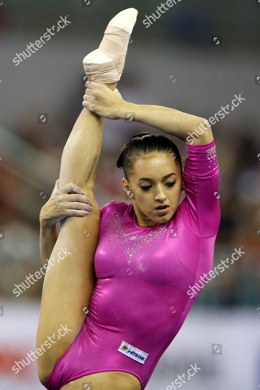 Larisa Andreea Iordache Romania Competes On Floor Redaktionelles Stockfoto Stockbild Shutterstock