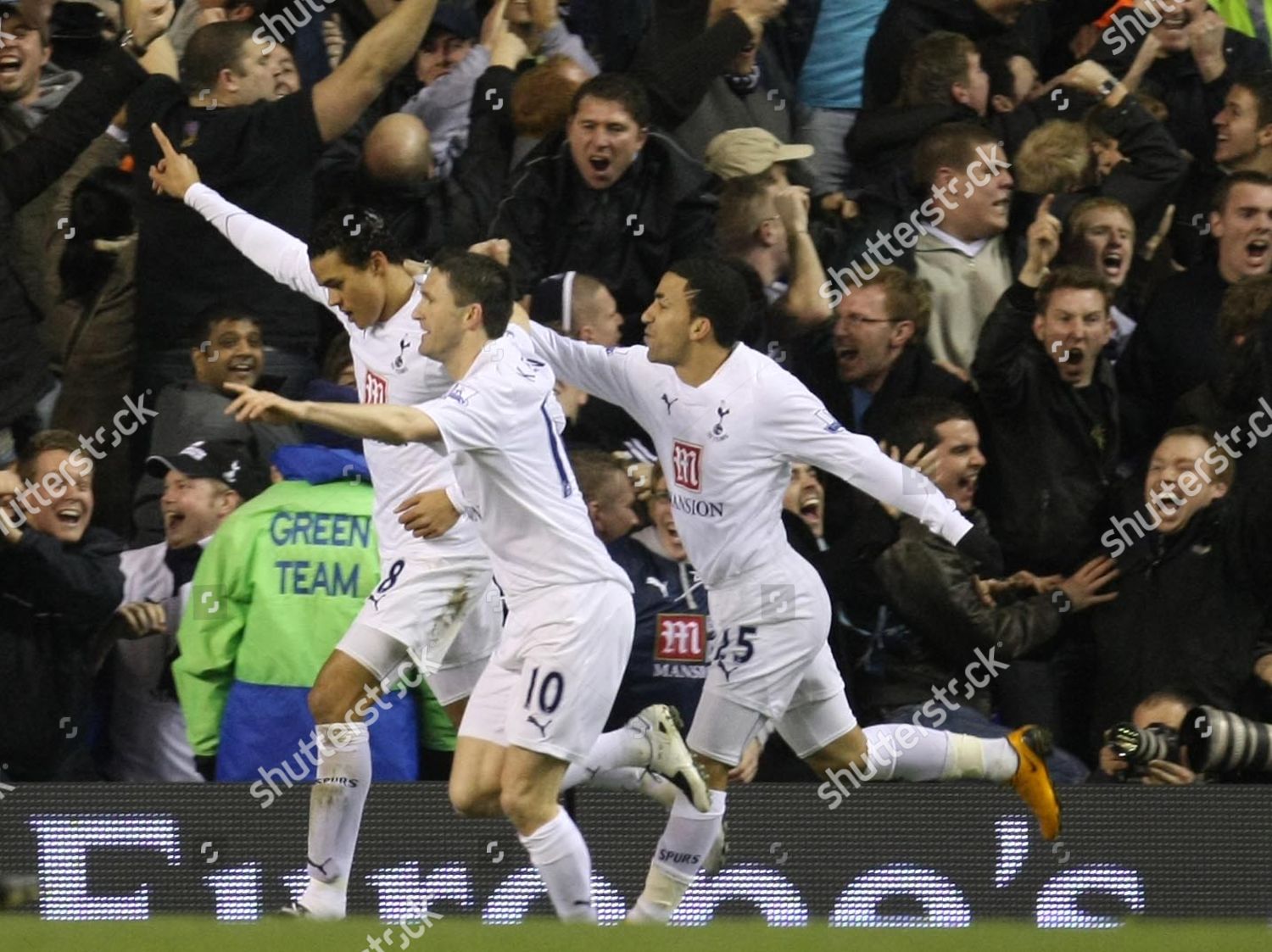 Jermaine Jenas Tottenham Hotspur Celebrates Scoring Editorial Stock ...