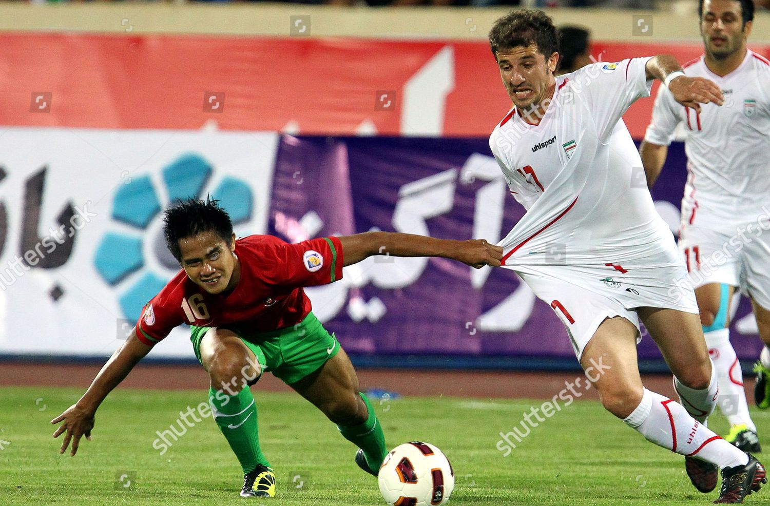 Irans Ghasem Hadadifar R Vies Ball Indonesias Editorial Stock Photo Stock Image Shutterstock