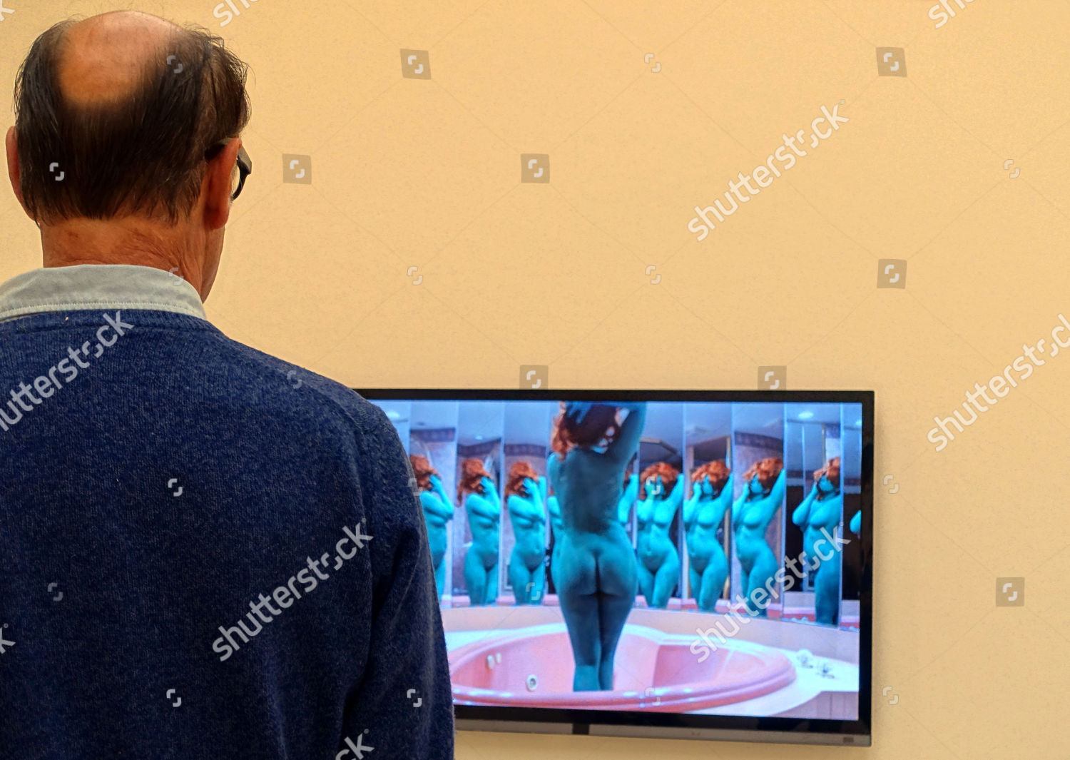 Visitors Saatchi Gallery Exhibition On Art Editorial Stock Photo   Shutterstock 8610474as 