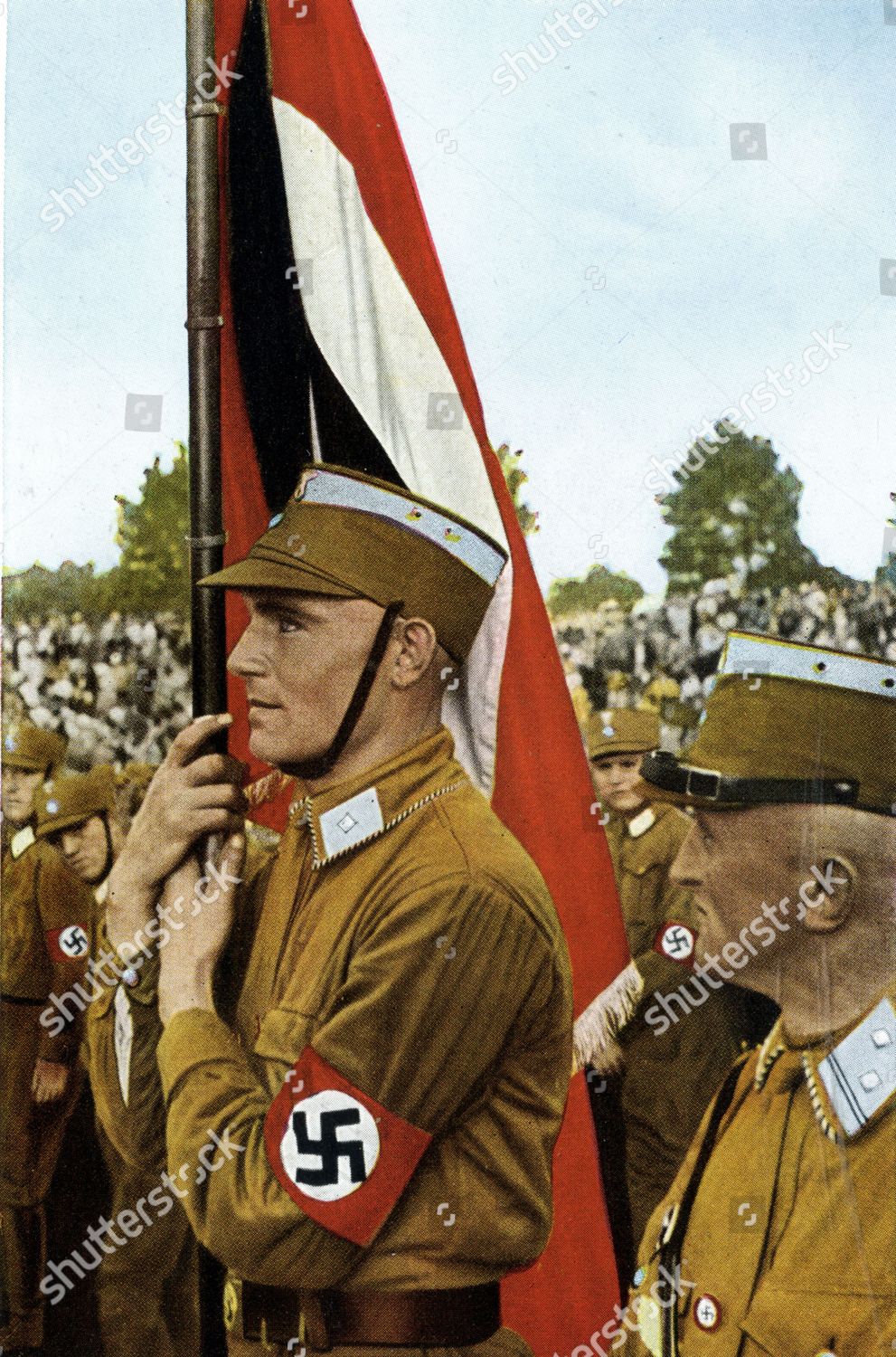 brown shirts