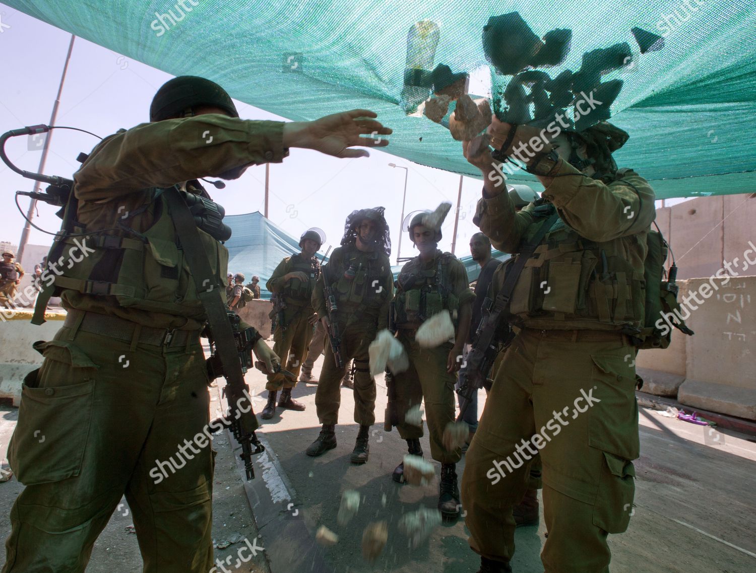 ISRAELI SOLDIER L USES KNIFE RIP Editorial Stock Photo - Stock Image ...