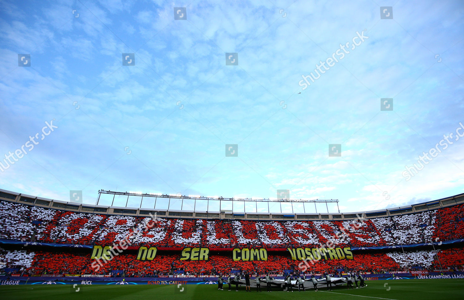 El mosaico del Vicente Calderón en respuesta al Real Madrid