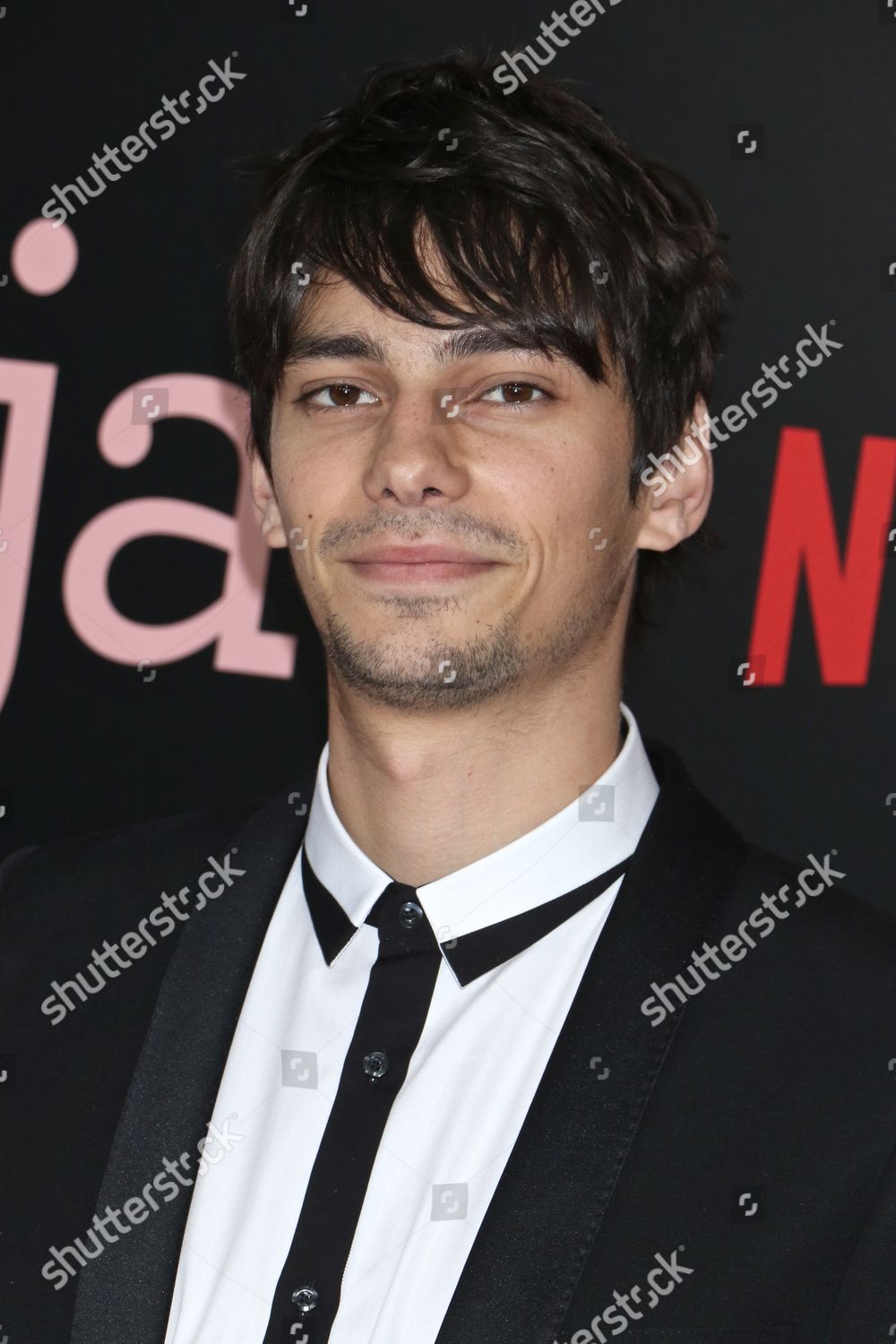 Next photo of Devon Bostick