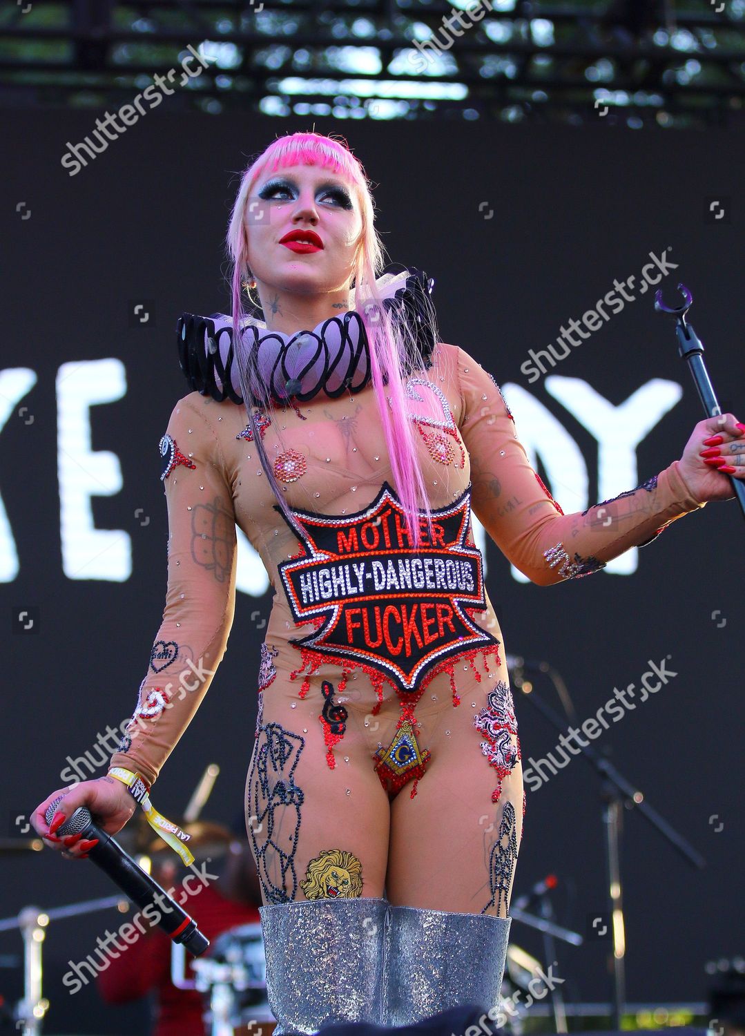 Candy nudes brooke Brooke Candy