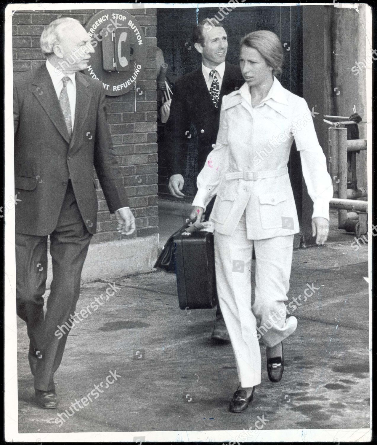 princess-anne-now-princess-royal-july-1975-princess-anne-sported-a-safari-suit-when-she-flew-into-heathrow-aboard-a-british-airways-flight-from-boston-today-she-has-been-in-america-for-a-week-with-captain-mark-phillips-taking-part-in-the-ledyard-f-shutterstock-editorial-891733a.jpg