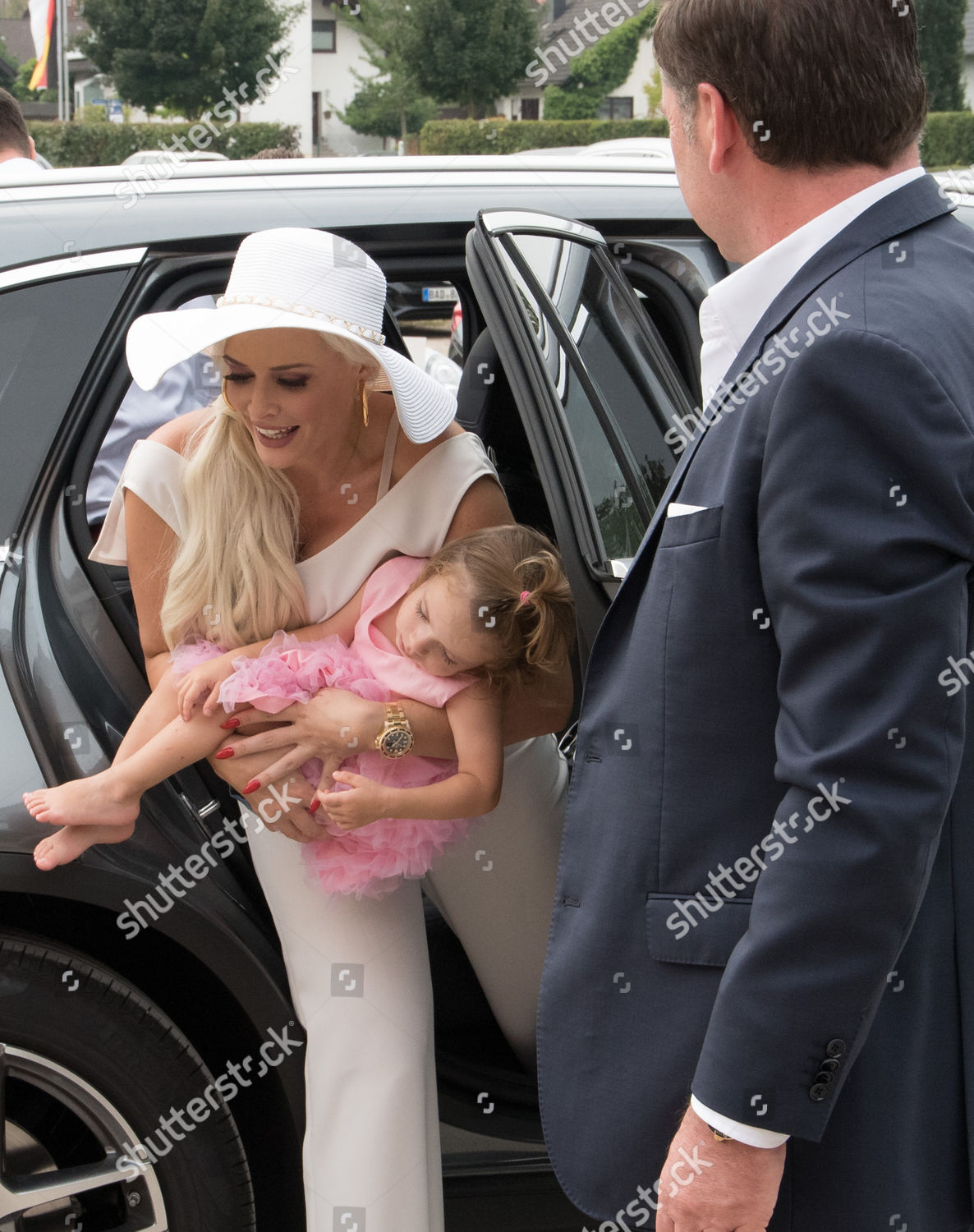 Daniela Katzenberger Mit Tochter Sophia Cordalis Editorial Stock Photo Stock Image Shutterstock