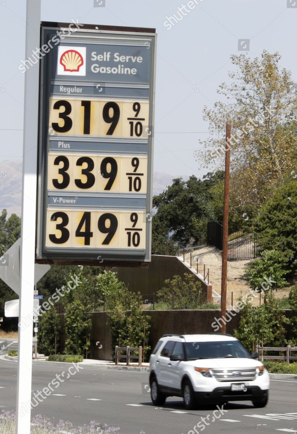 Gasoline Prices Displayed Filling Station Calabasas Editorial Stock
