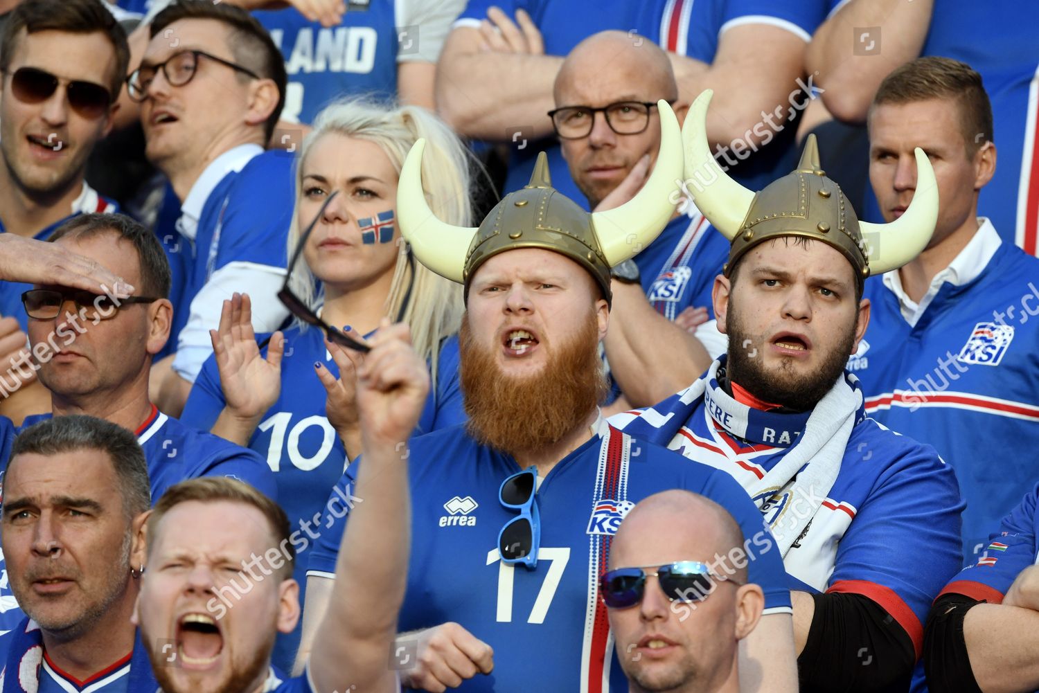 Fans Iceland React Foto Editorial En Stock Imagen En Stock Shutterstock