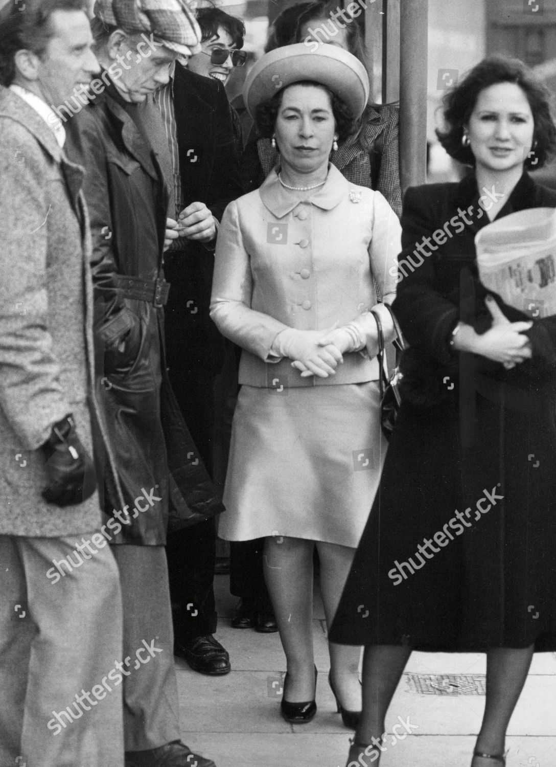 Jeannette Charles Queen Elizabeth Ii Lookalike Editorial Stock Photo ...