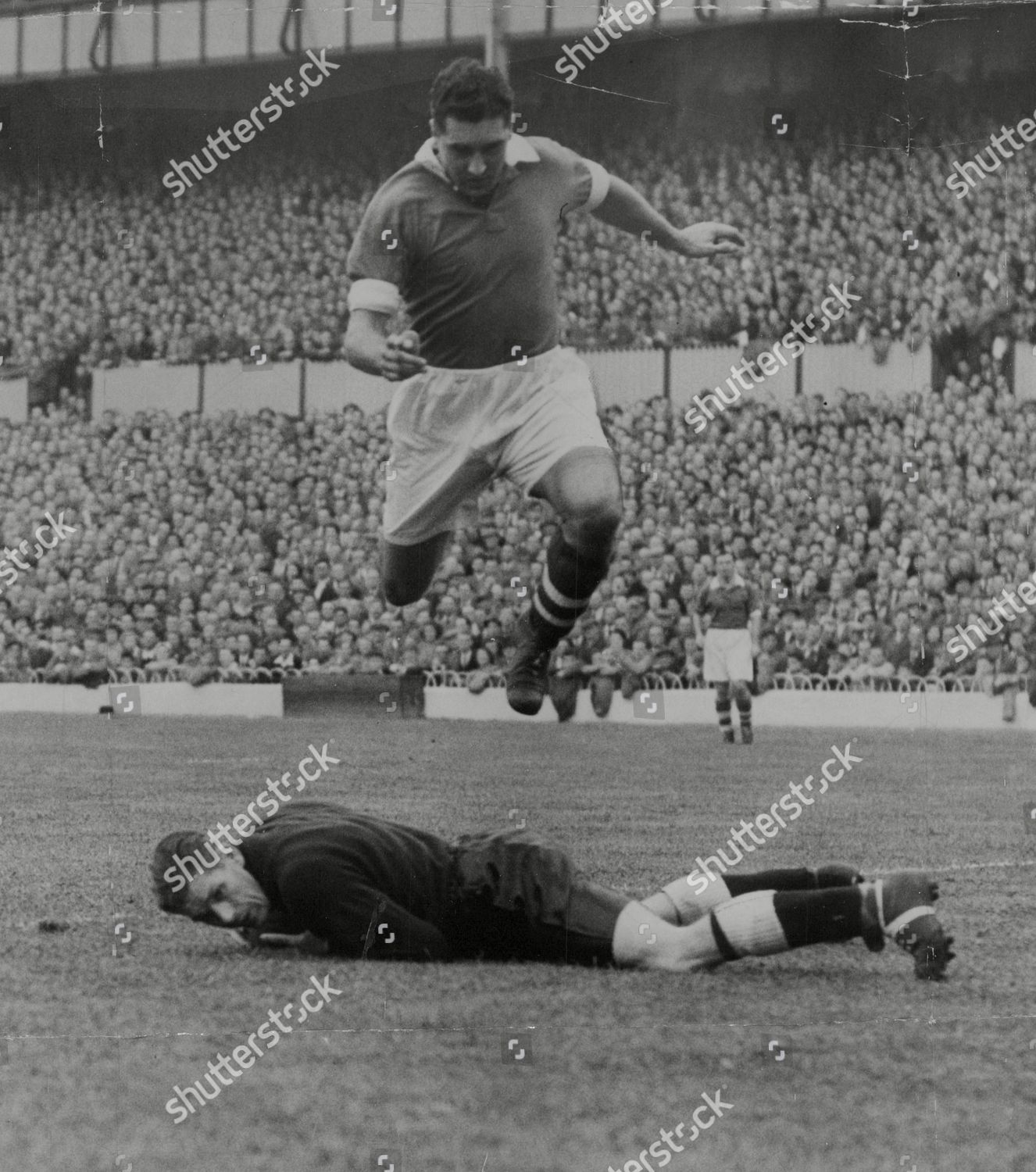 Ken Chisholm Cardiff City Fc Jumps Editorial Stock Photo Stock Image