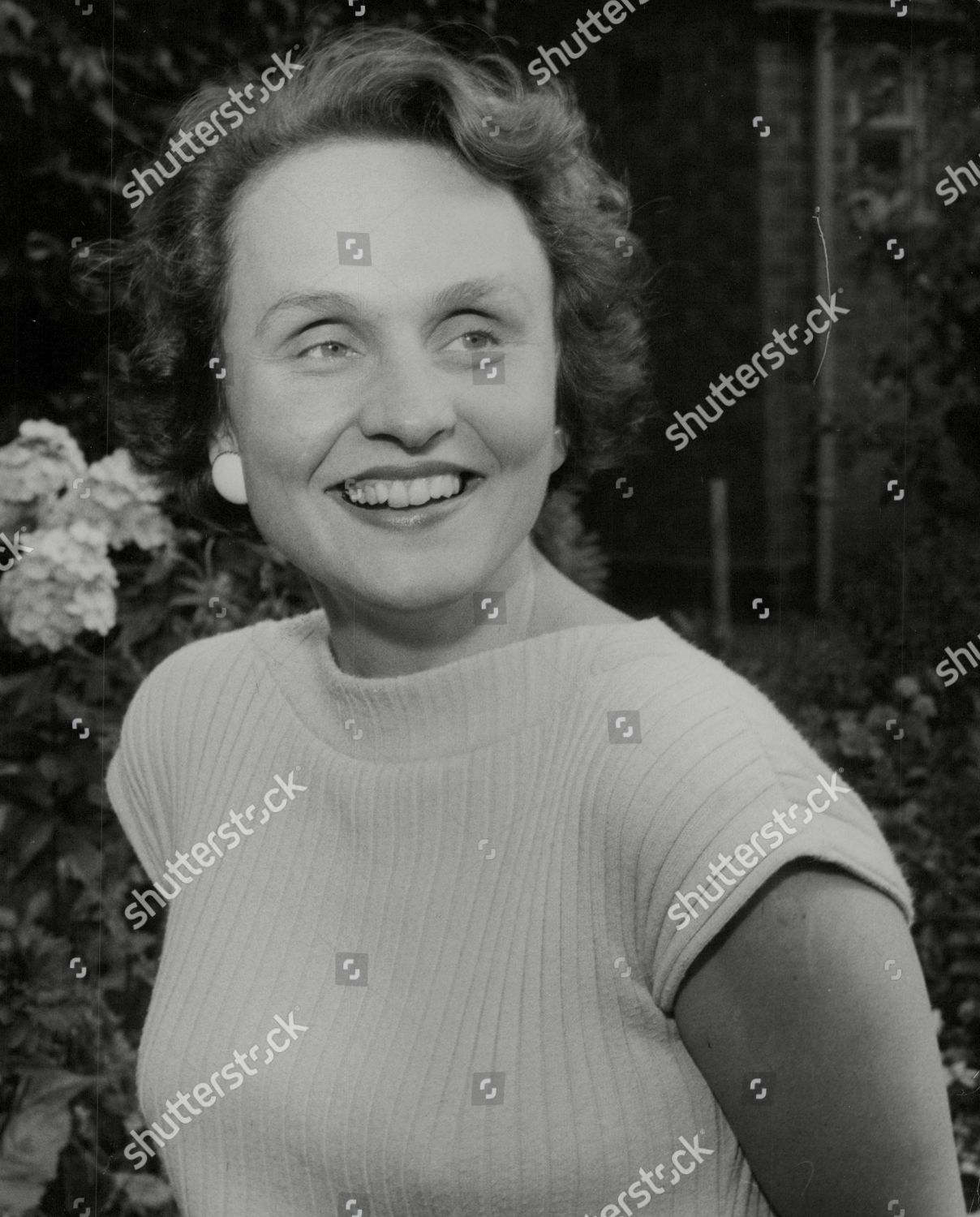 Ysanne Churchman Ysanne Churchman new foto Ysanne Churchman Ysanne Churchman new pictures
