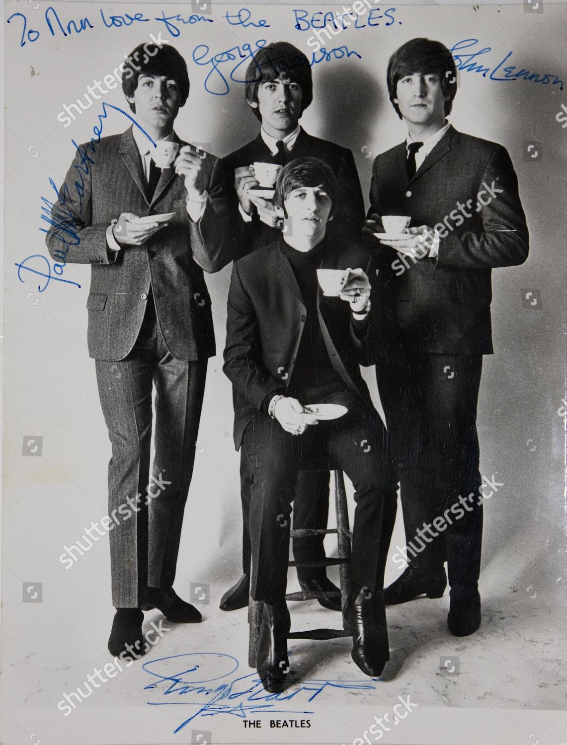 Beatles Photographer Signed On Behalf All Band Foto Editorial En Stock Imagen En Stock Shutterstock