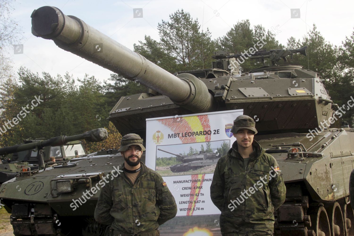 affældige Reproducere modul Spanish Army soldiers MBT Leopardo 2E during Editorial Stock Photo - Stock  Image | Shutterstock