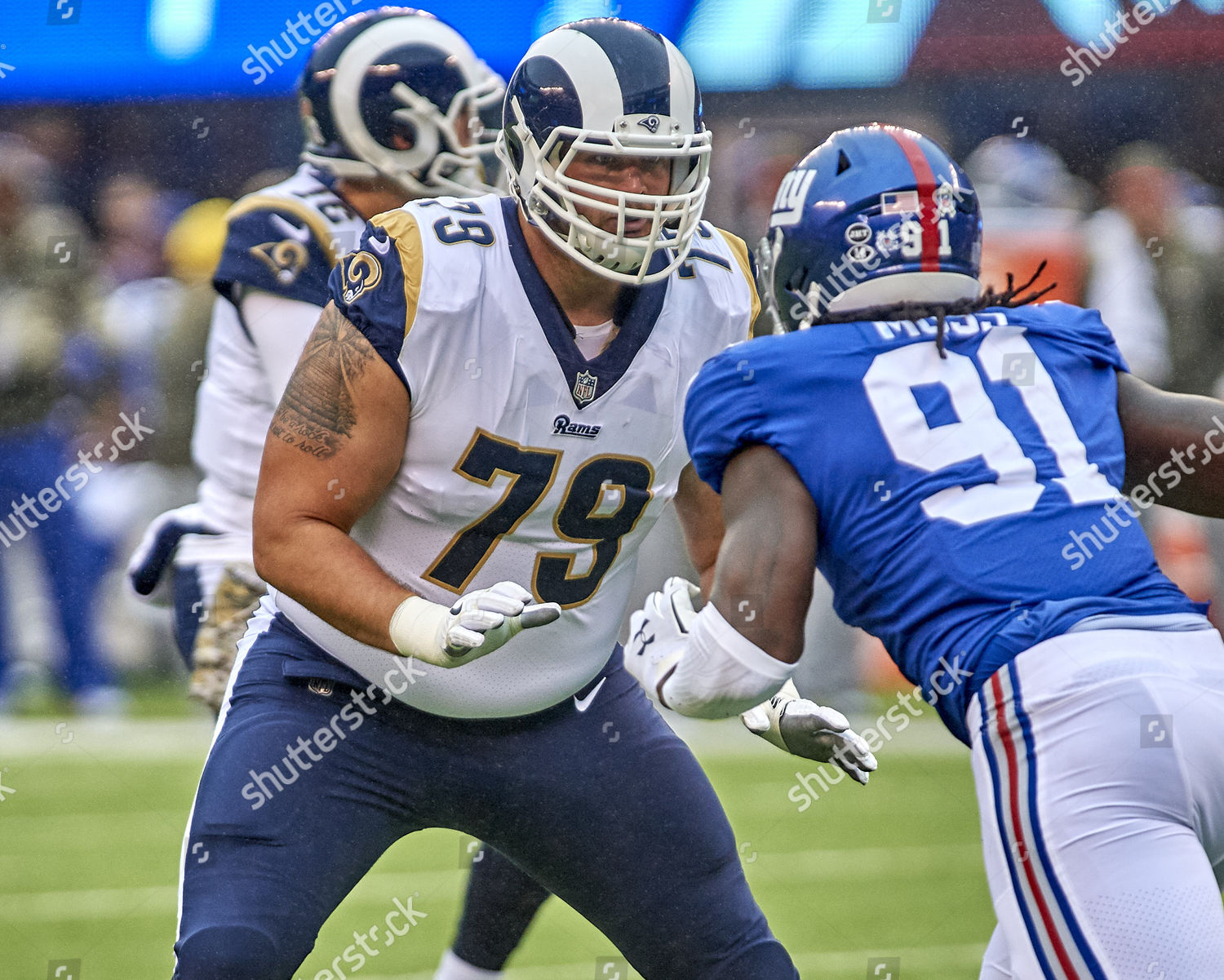 East Rutherford, New Jersey, USA. 6th Nov, 2017. Rams' tackle Rob Havenstein  (79) sets to block Giants' defensive end Avery Moss (91) during NFL action  between the Los Angeles Rams and the New York Giants at MetLife Stadium in  East Rutherford, New