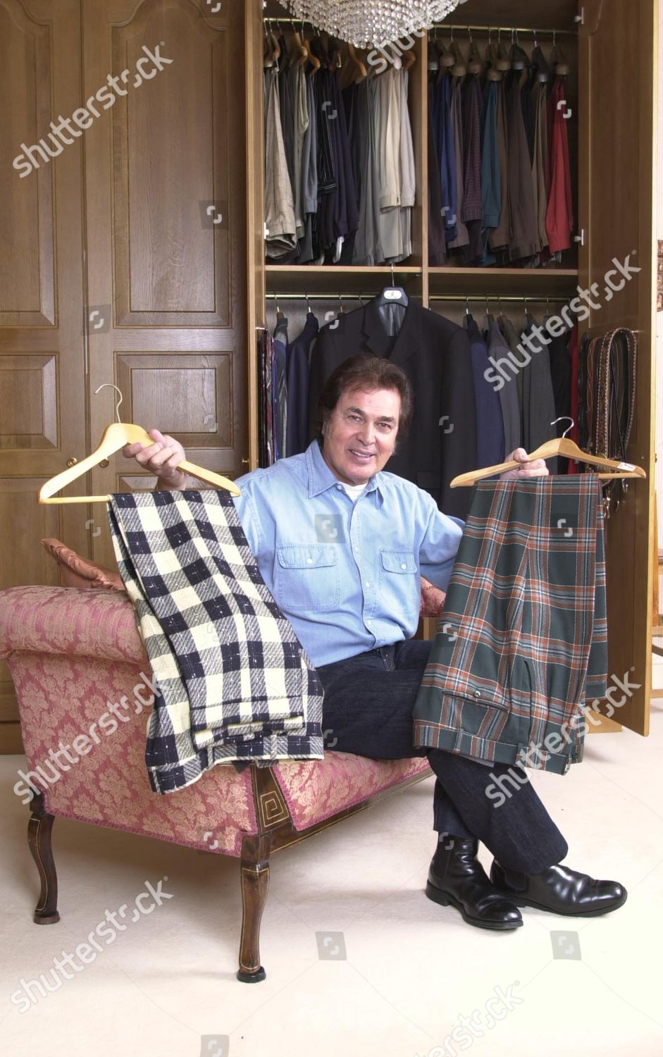 Celebrity Wardrobes Engelbert Humperdinck Home Near Leicester