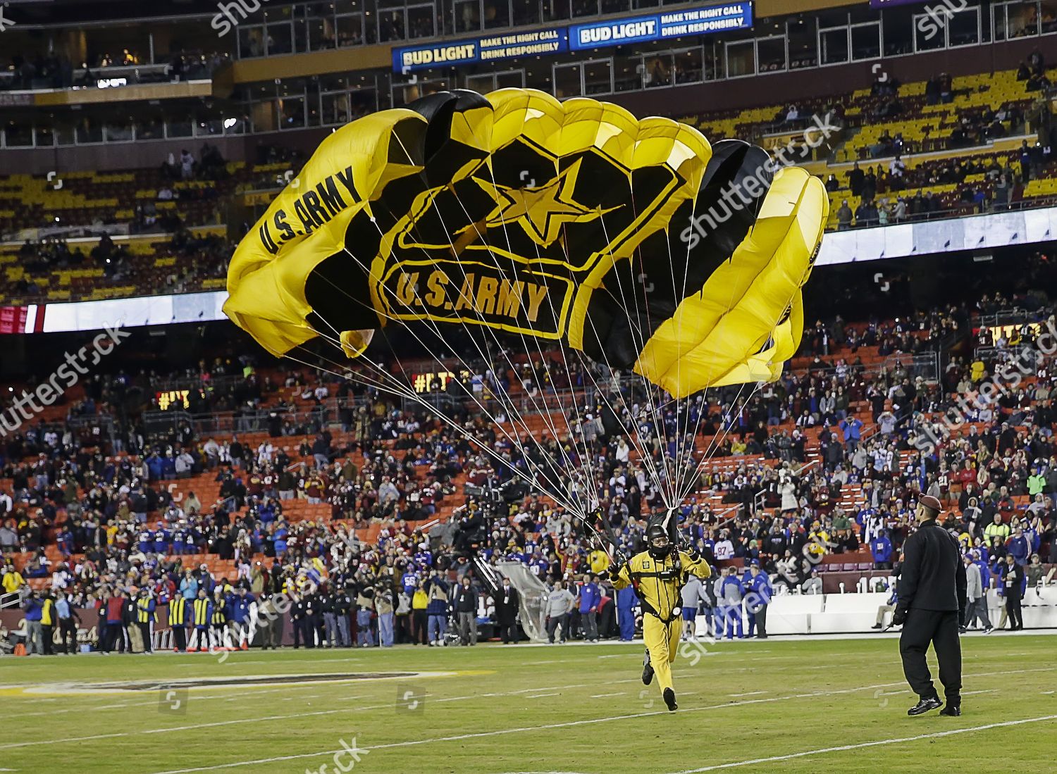 Us Army Parachutist Jump Into Stadium Editorial Stock Photo Stock