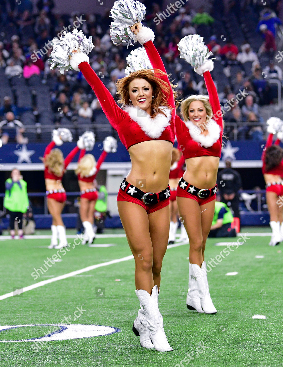 Th Dallas Cowboys Cheerleaders Santa Suits Editorial Stock Photo - Stock  Image