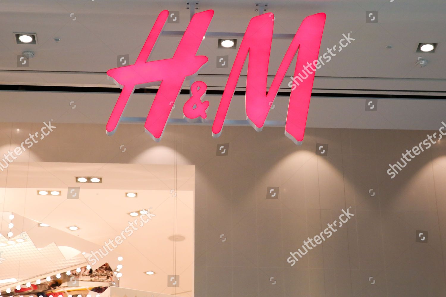 H&m 2024 stratford mall