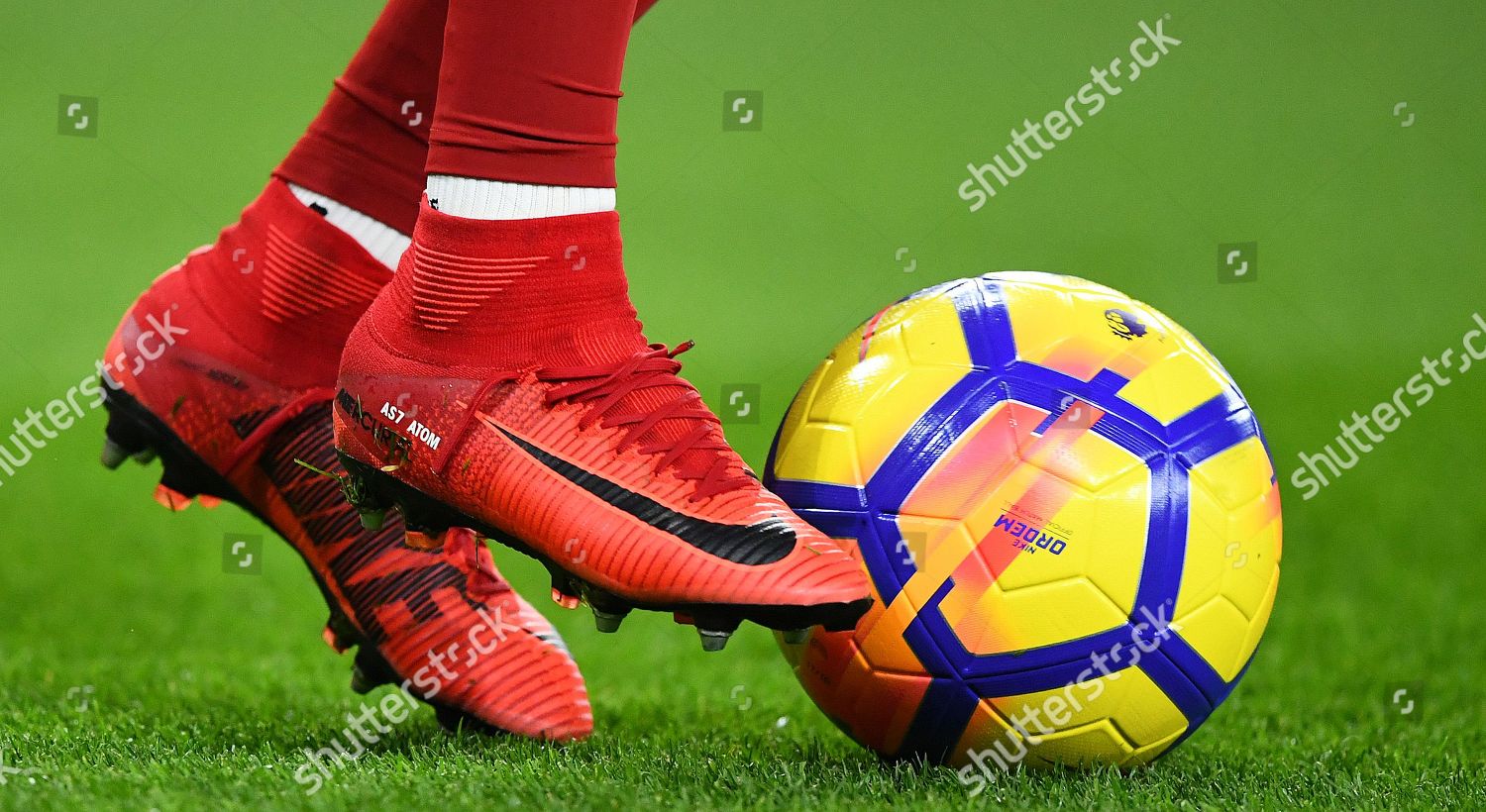 Personalised Nike Boots Alexis Sanchez Arsenal Foto de stock contenido editorial Imagen de stock | Shutterstock