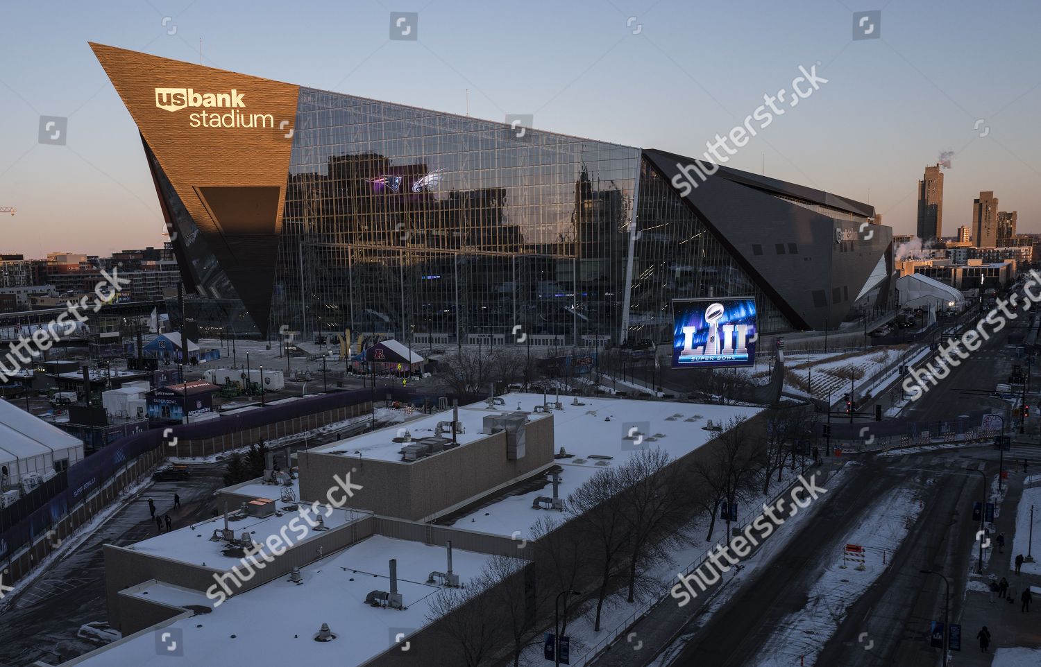 Us Bank Stadium Minneapolis Pictured Sun Editorial Stock Photo - Stock ...