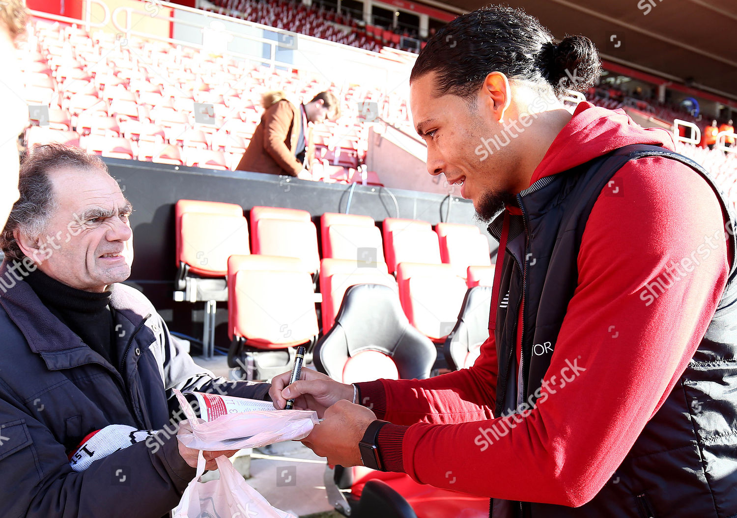 Virgil Van Dijk Liverpool Signs Autographs Editorial Stock Photo