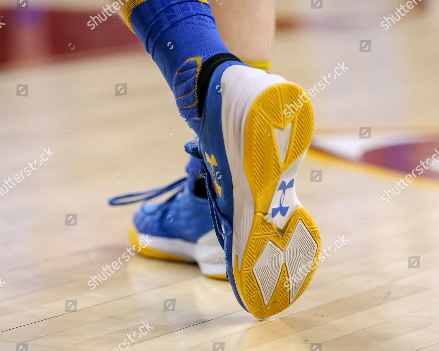 ucla under armour basketball shoes