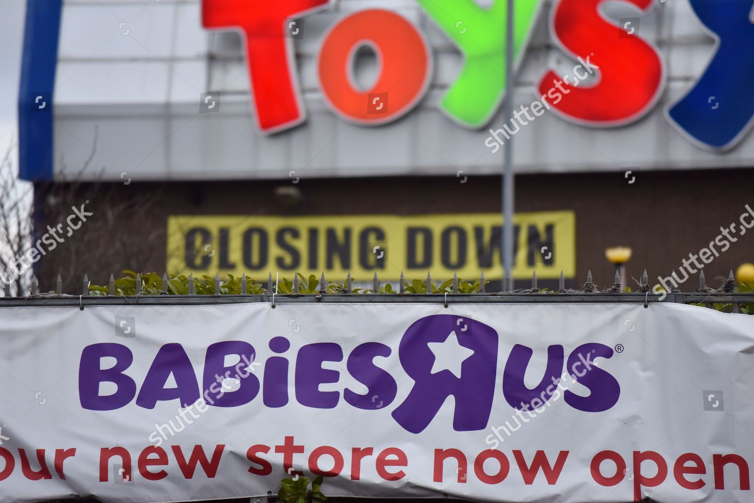 baby r us near me open