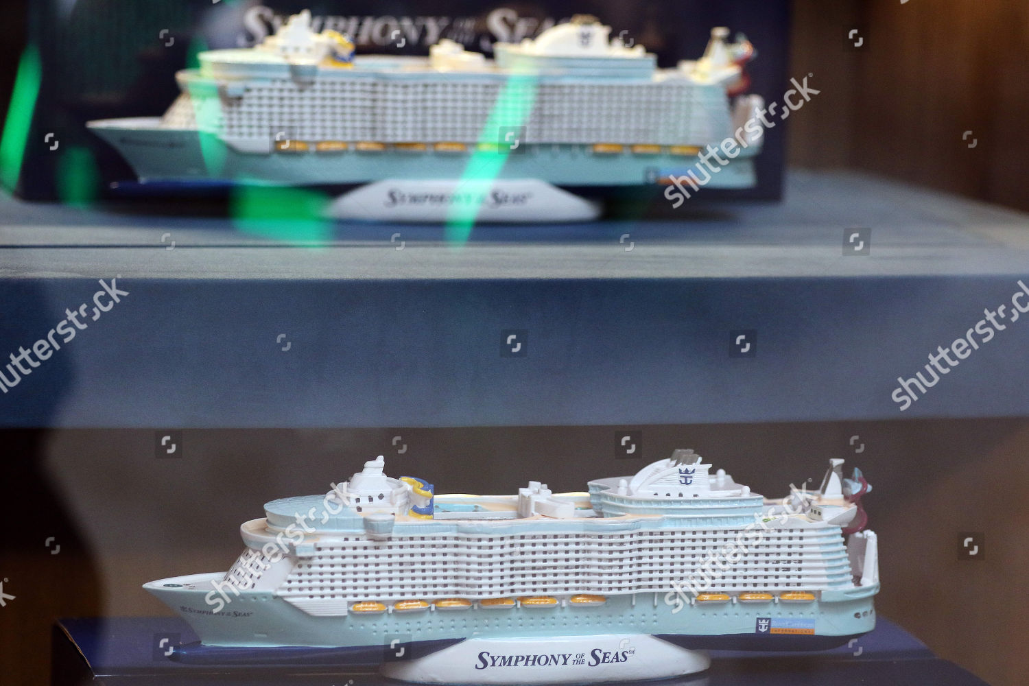 Symphony Of The Seas Model - Cruise Gallery