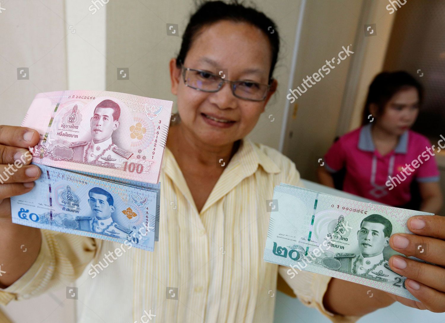 Thai Woman Shows New 20 Thai Baht Editorial Stock Photo Stock Image Shutterstock