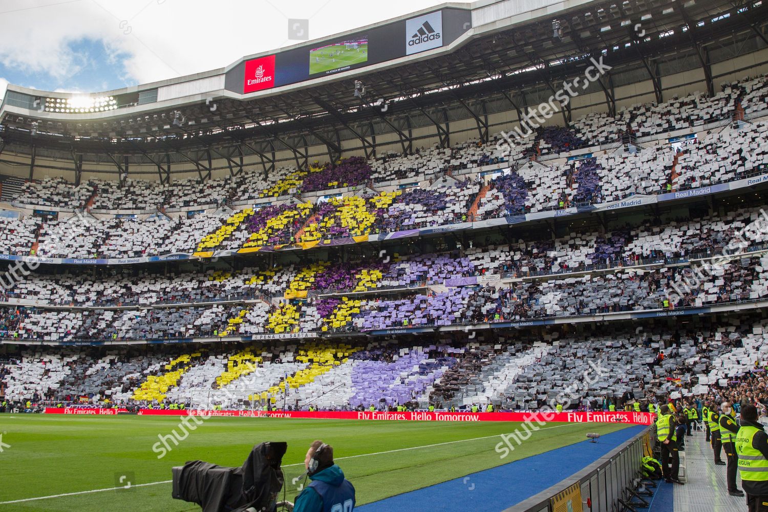 Real Madrid Fans During La Liga - de stock de contenido editorial: imagen de stock | Shutterstock