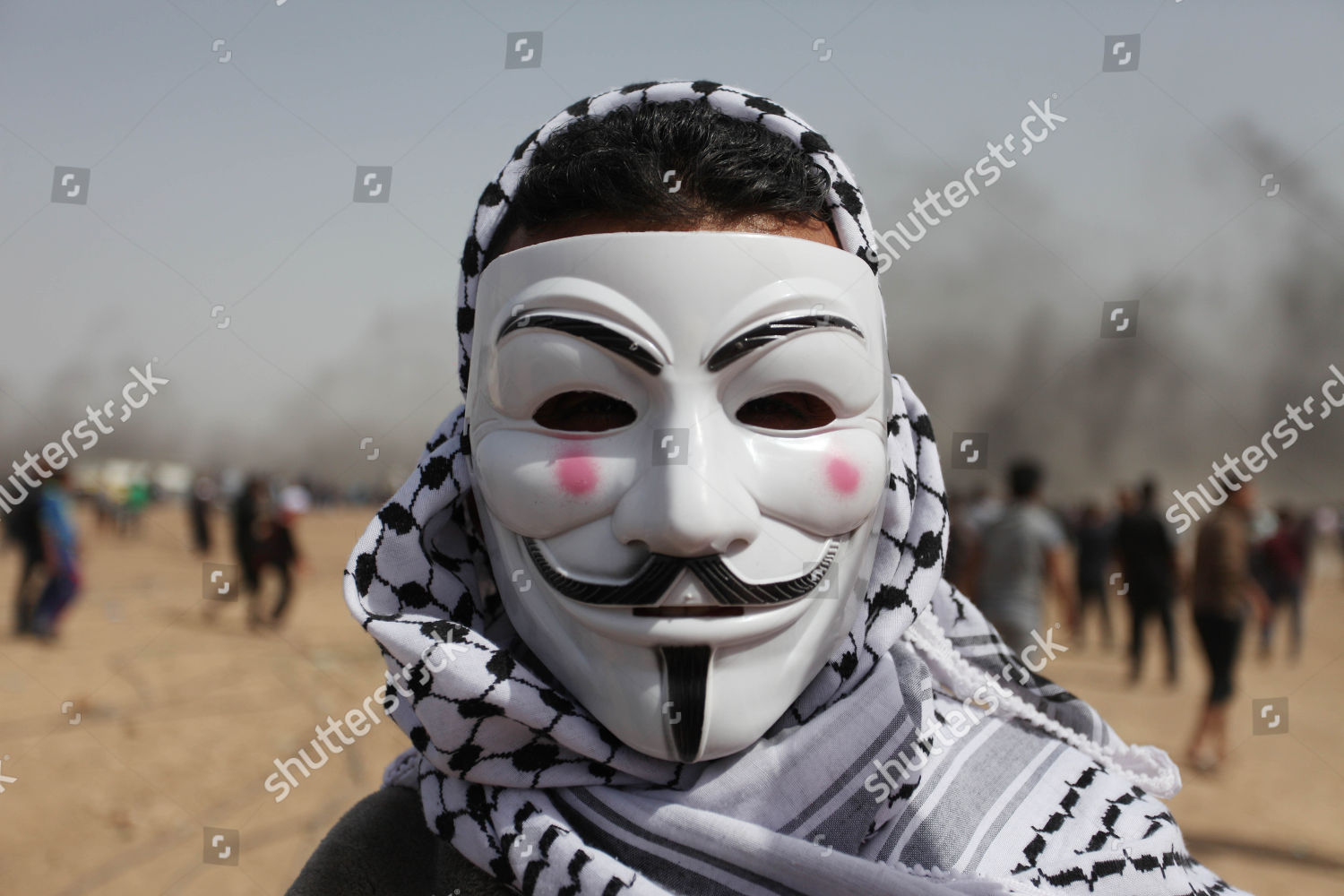 Image of anonymous mask with palestine flag on Craiyon