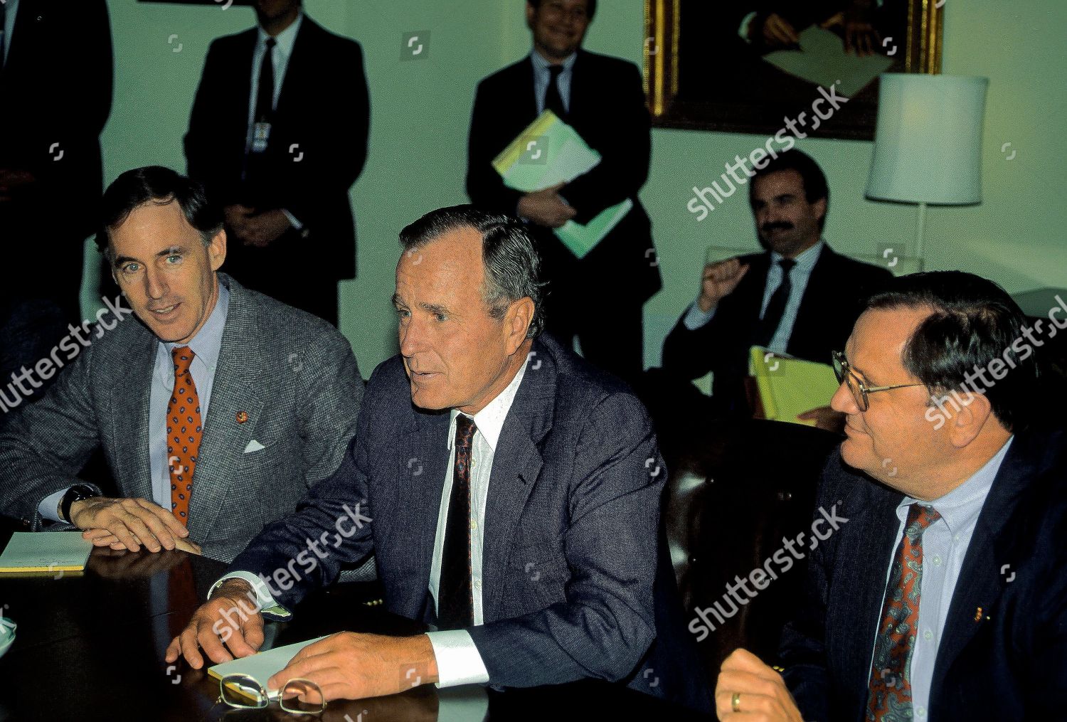 President George Hw Bush Meets Cabinet Room Editorial Stock Photo