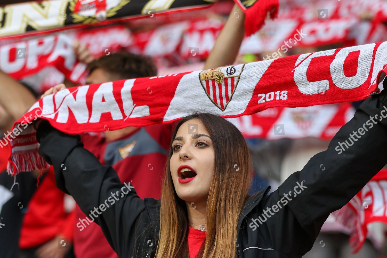 Girls fans barcelona LaLiga report