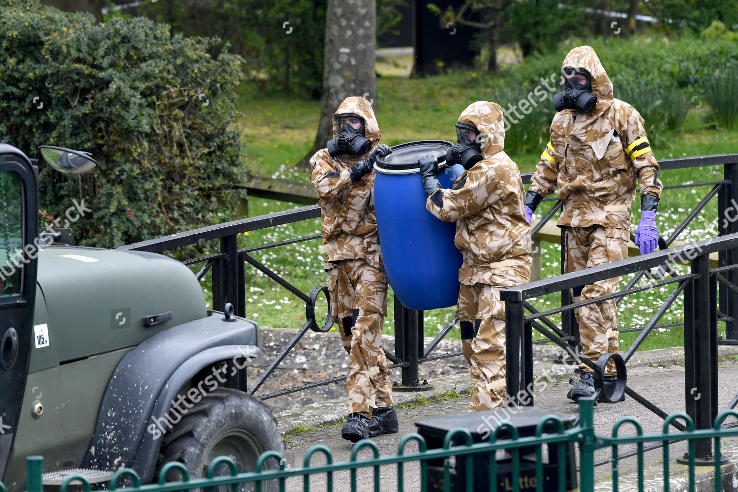 Soldiers Breathing Apparatus Replacing Paving Where Editorial Stock ...