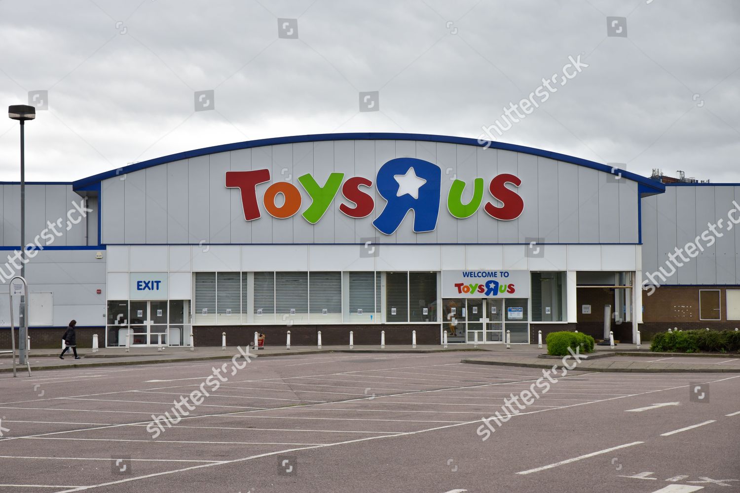 Toys R Us Brent Cross For Sale Off 70