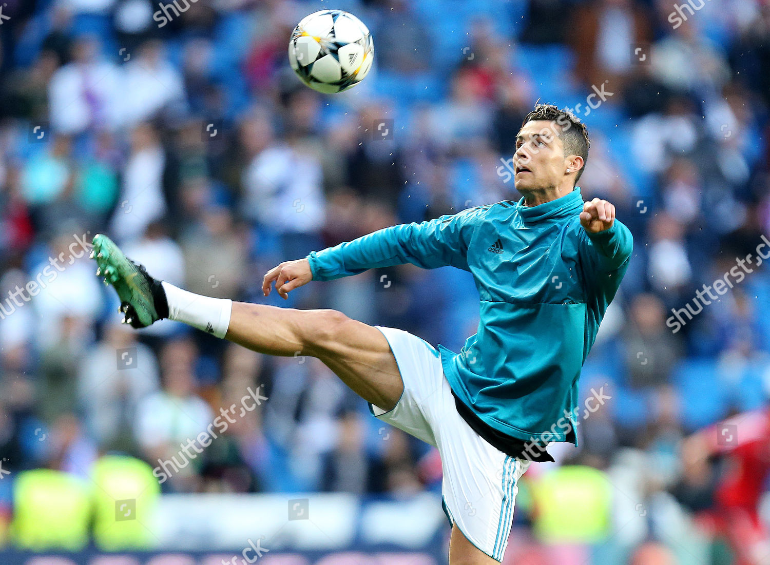 Cristiano Ronaldo Real Madrid Stretches Ball Editorial Stock Photo ...