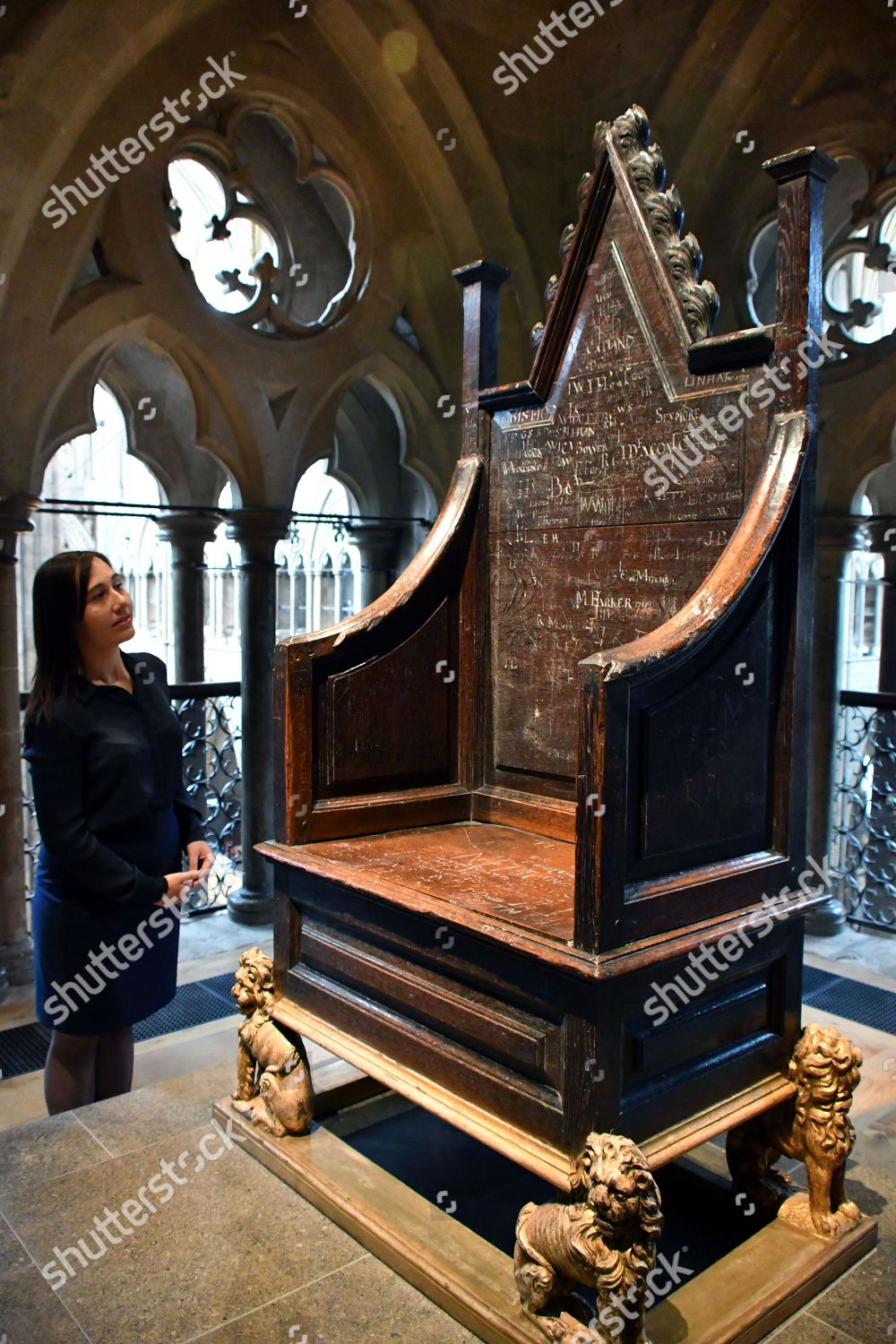 Queen Elizabeth Ii Coronation Chair Queen Elizabeth Ii Coronation