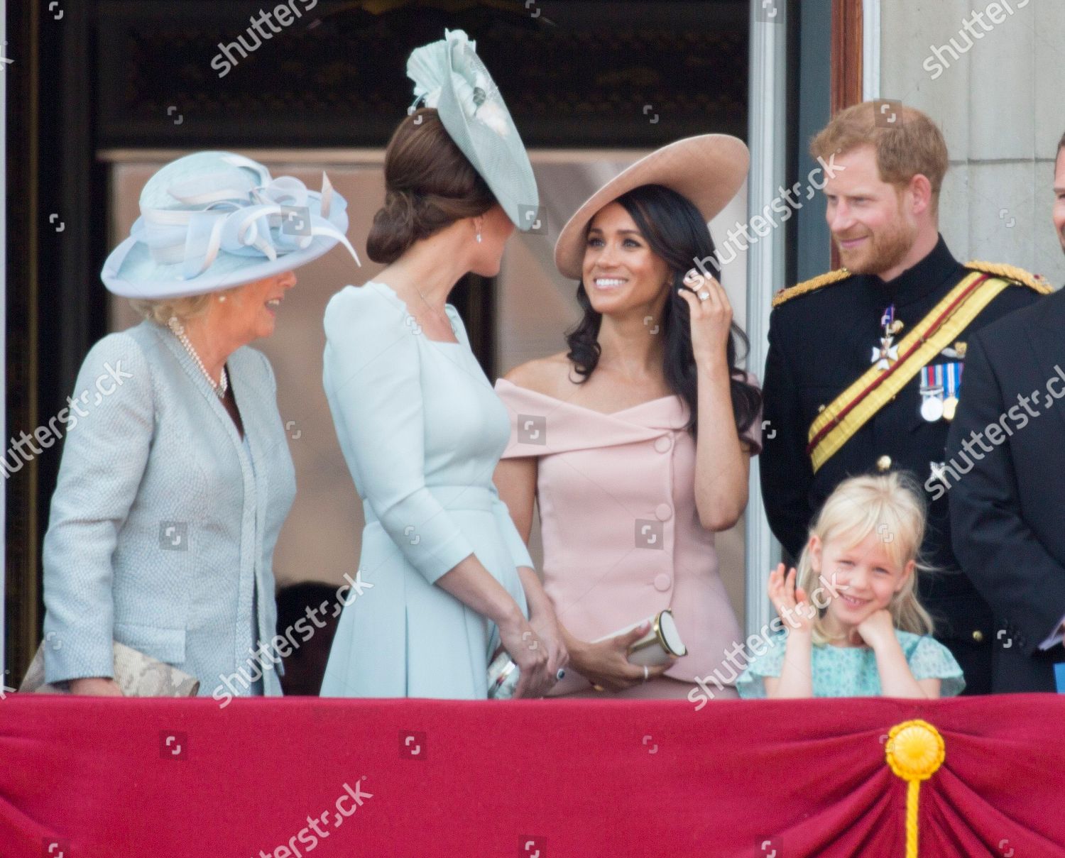 CASA REAL BRITÁNICA - Página 19 Trooping-the-colour-ceremony-london-uk-9708406ac-1500