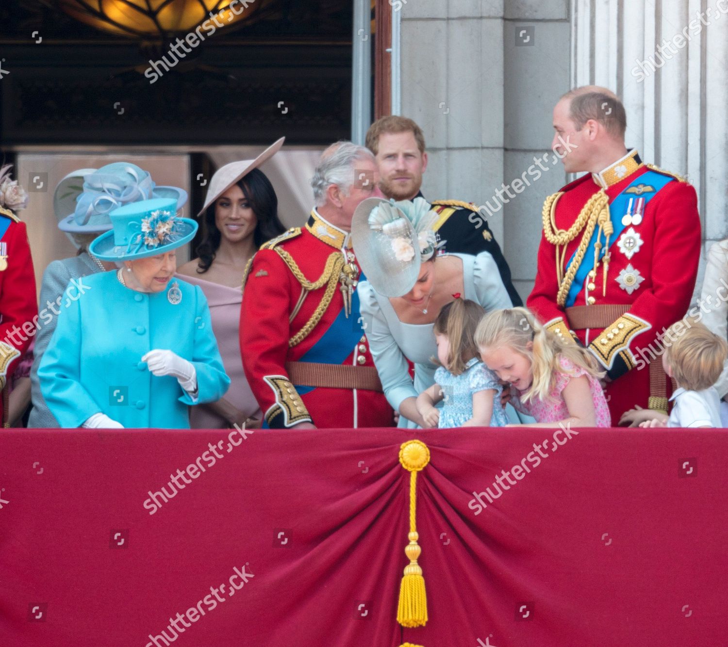 CASA REAL BRITÁNICA - Página 20 Trooping-the-colour-ceremony-london-uk-9708406bk-1500