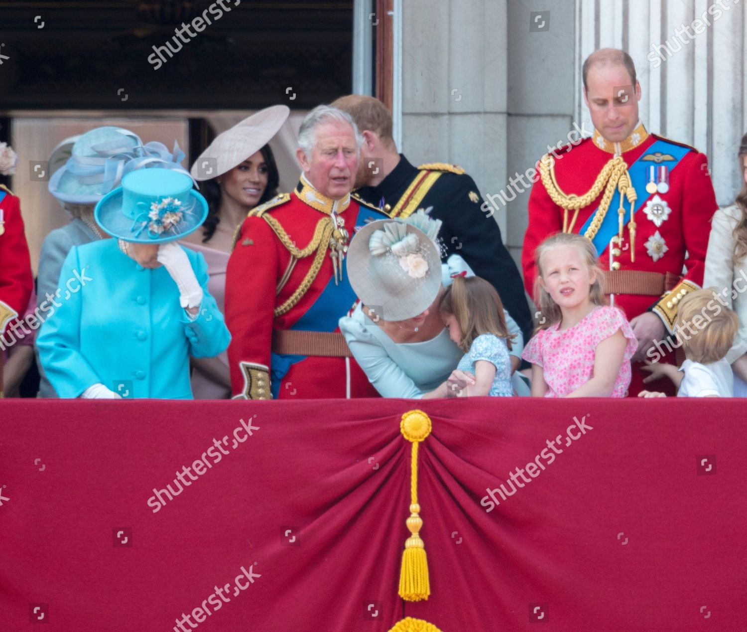 CASA REAL BRITÁNICA - Página 20 Trooping-the-colour-ceremony-london-uk-9708406bl-1500