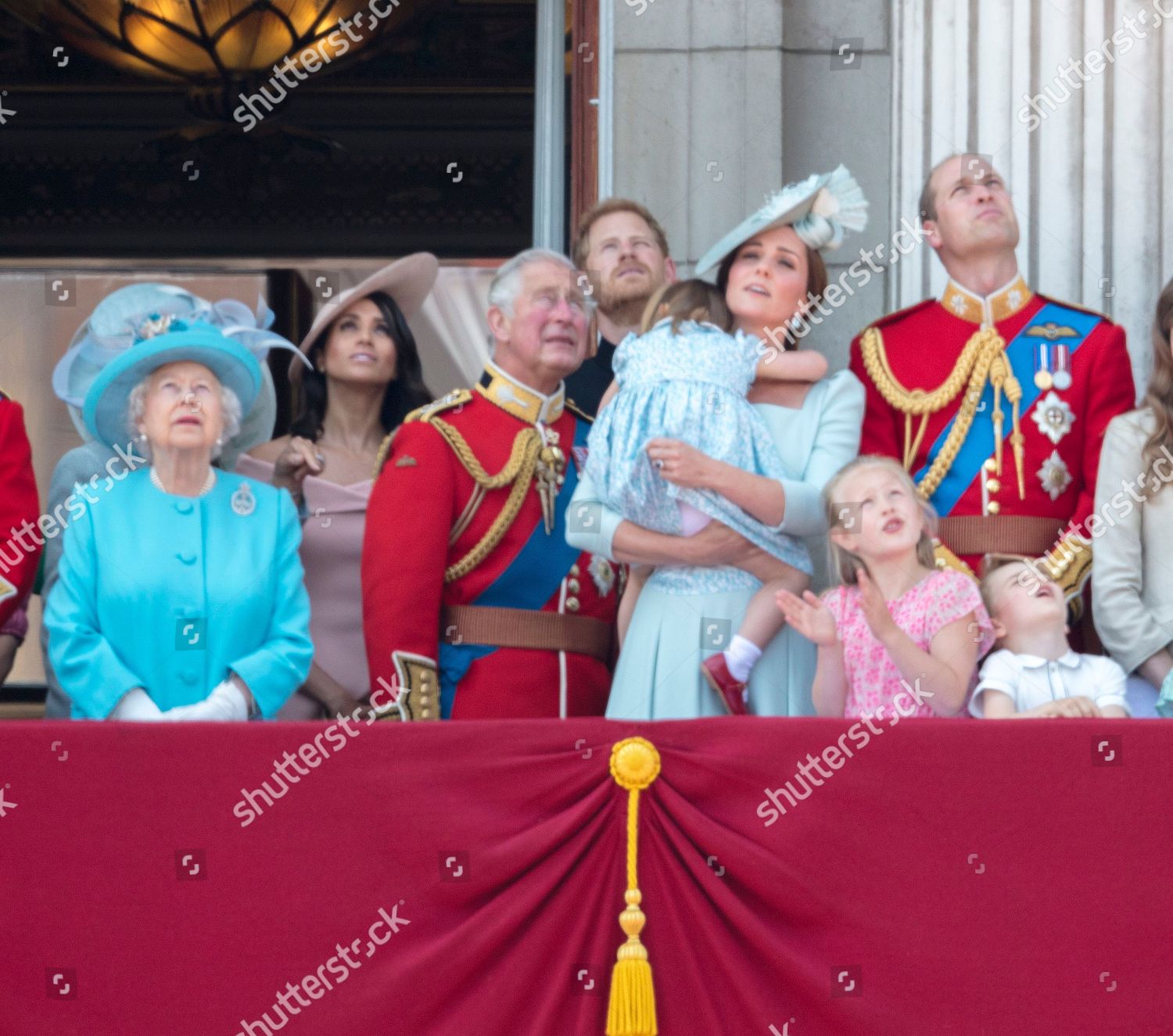 CASA REAL BRITÁNICA - Página 20 Trooping-the-colour-ceremony-london-uk-9708406bp-1500