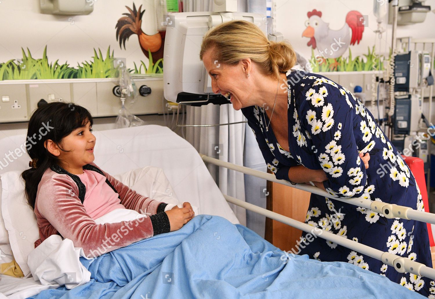 CASA REAL BRITÁNICA - Página 24 Sophie-countess-of-wessex-visit-to-leeds-childrens-hospital-uk-9709740u-1500