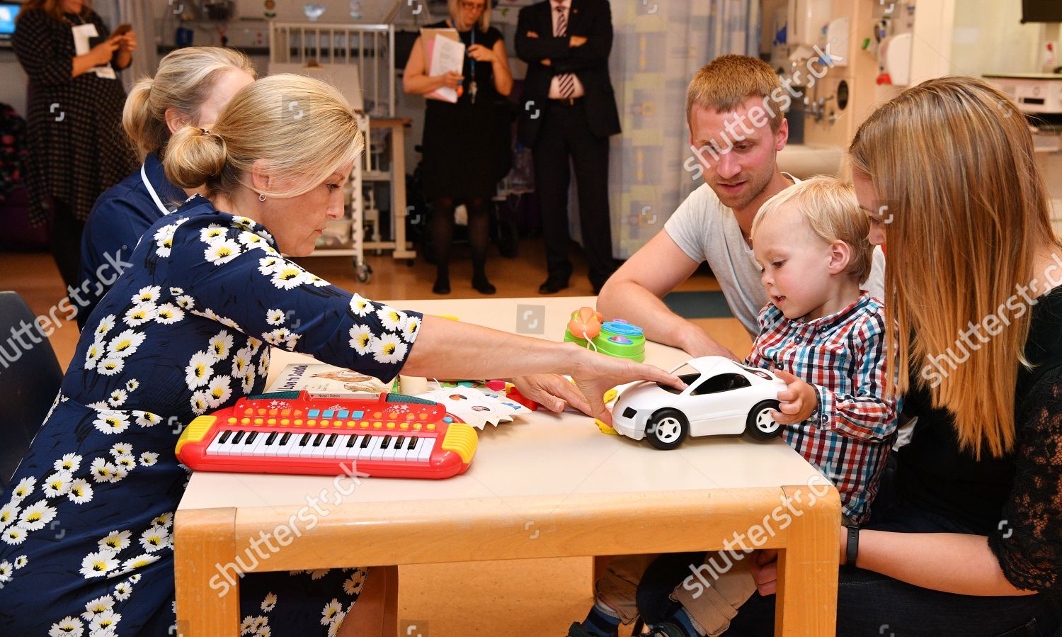 CASA REAL BRITÁNICA - Página 24 Sophie-countess-of-wessex-visit-to-leeds-childrens-hospital-uk-9709740w-1500