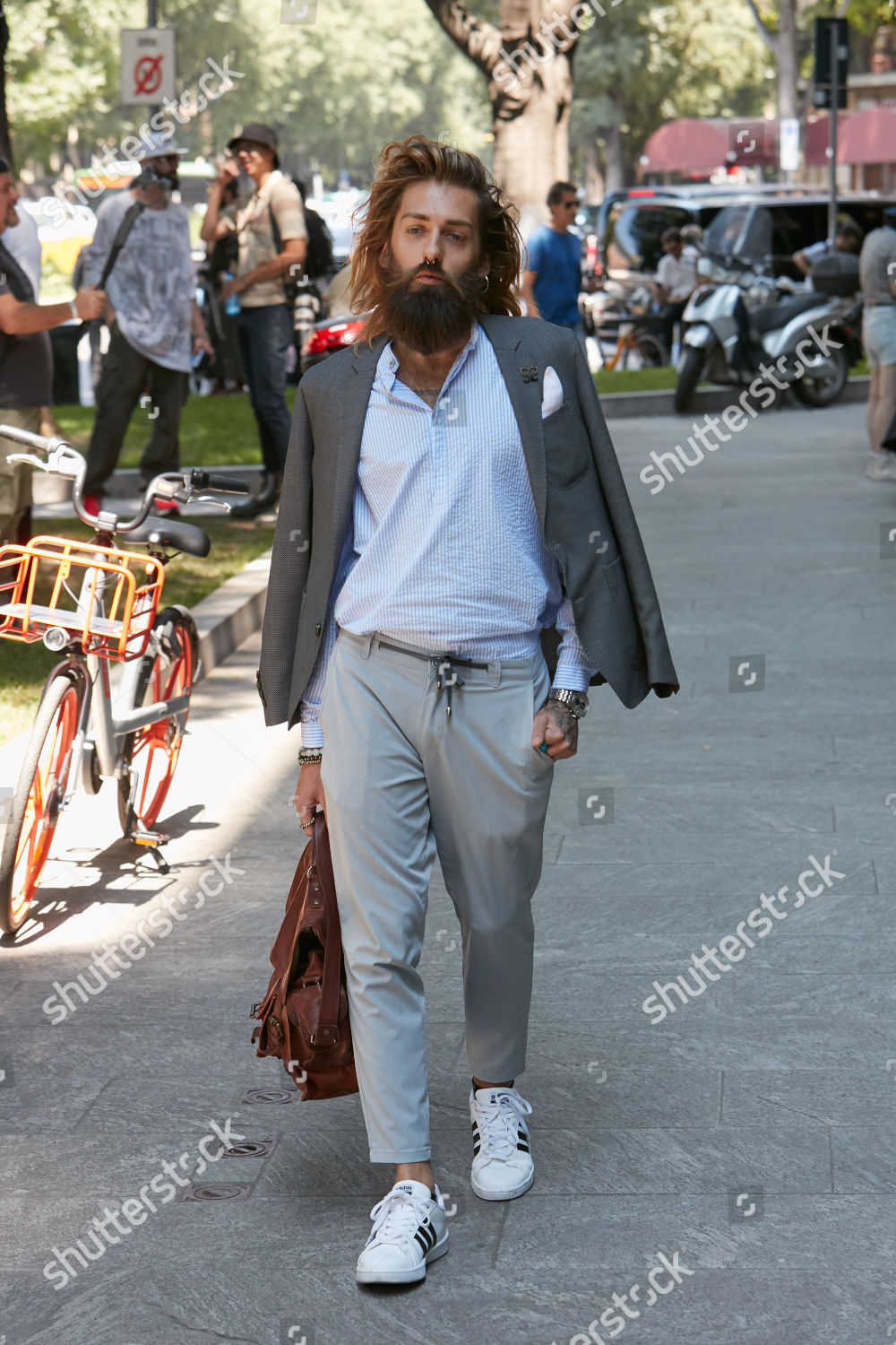 Street Style Before Giorgio Armani Fashion Show Editorial Stock