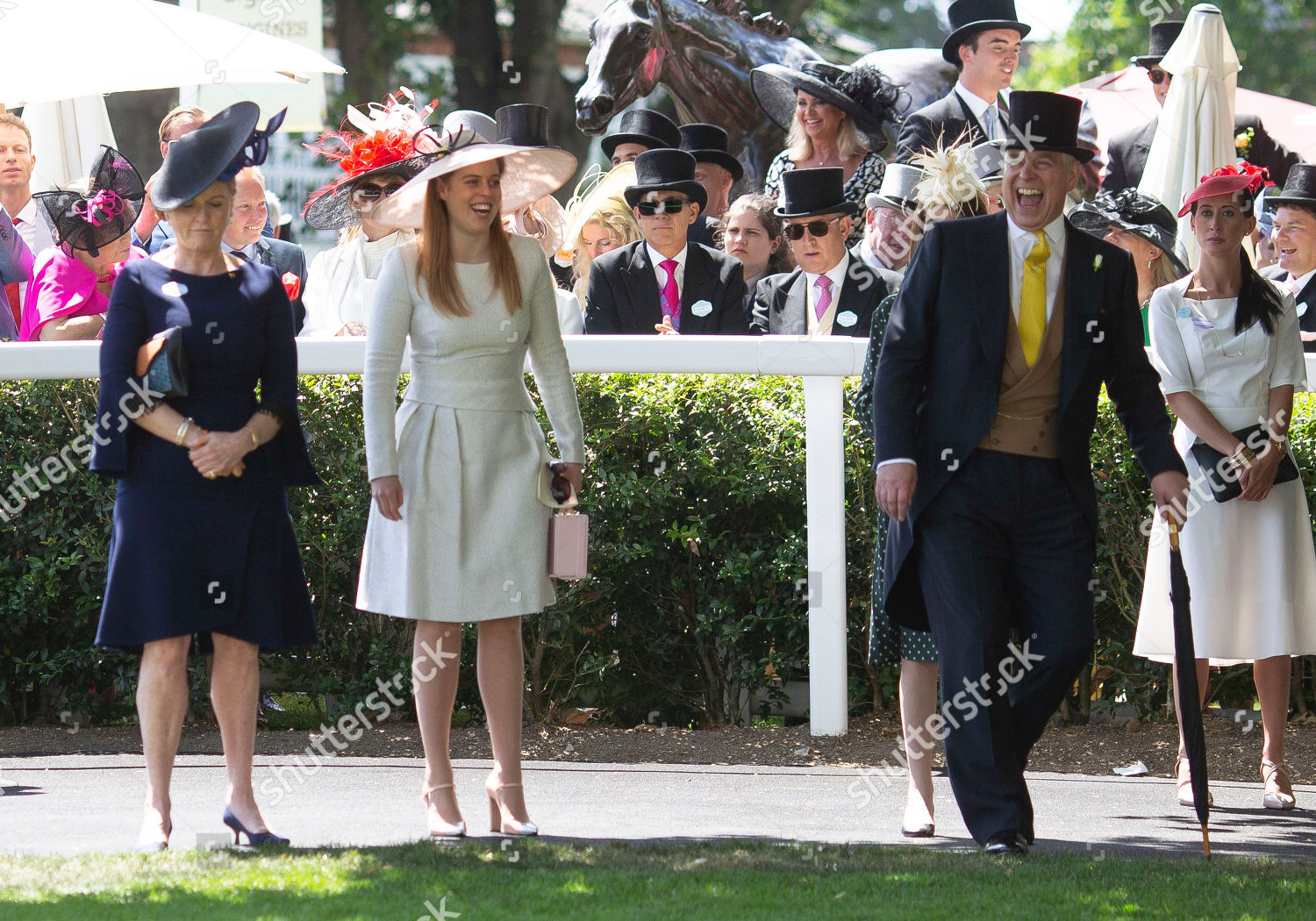 CASA REAL BRITÁNICA - Página 34 Royal-ascot-day-four-uk-shutterstock-editorial-9724573v