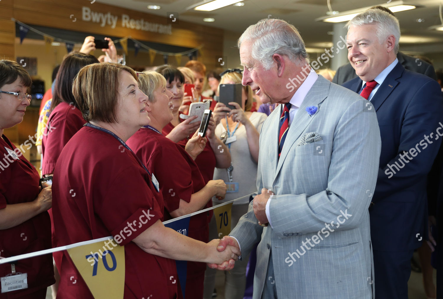 CASA REAL BRITÁNICA - Página 43 Prince-charles-and-camilla-duchess-of-cornwall-visit-to-wales-uk-shutterstock-editorial-9735835f