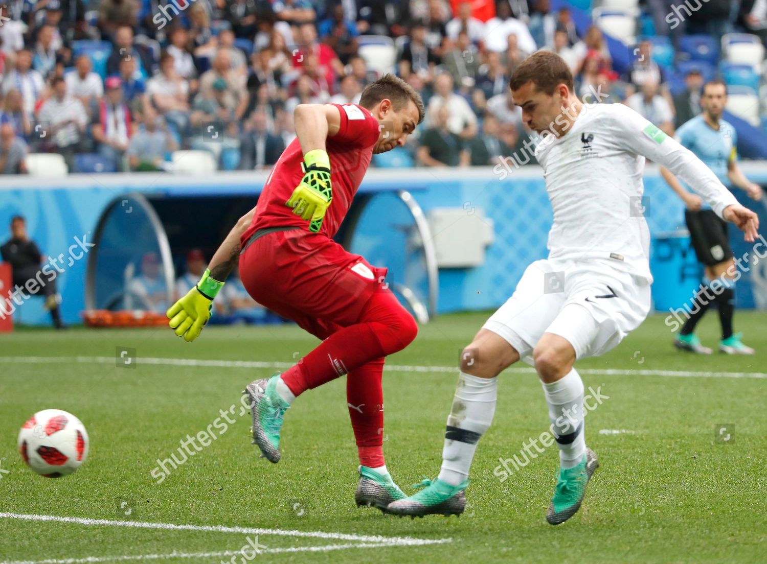 Antoine Griezmann R France Goalkeeper Fernando Editorial Stock Photo ...