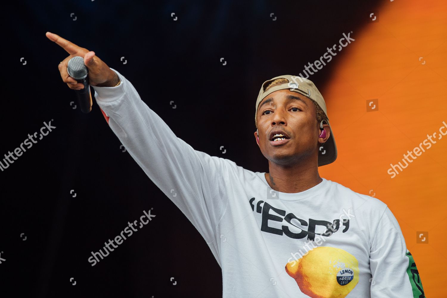 pharrell williams nerd shoes