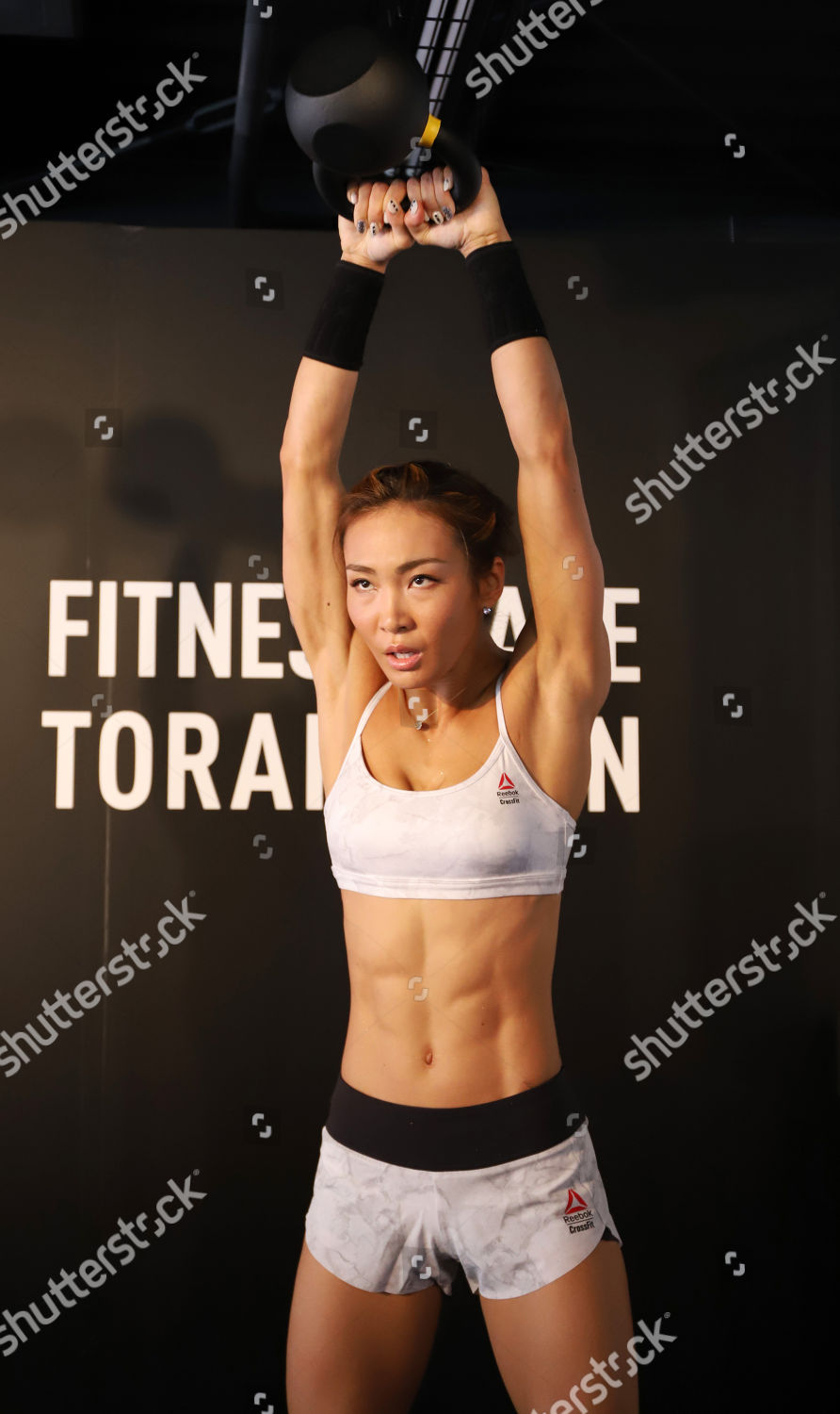 contant geld voelen salon Japanese Fitness Trainer Model Aya Shows Editorial Stock Photo - Stock  Image | Shutterstock
